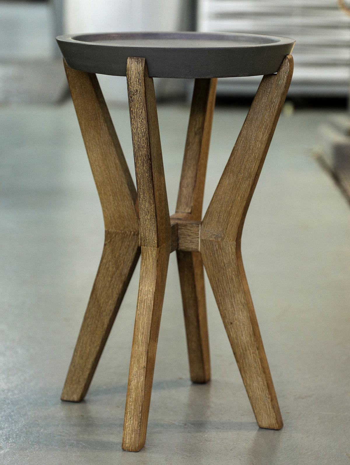 DAROCA NATURAL CONCRETE-DARK BROWN TABLE