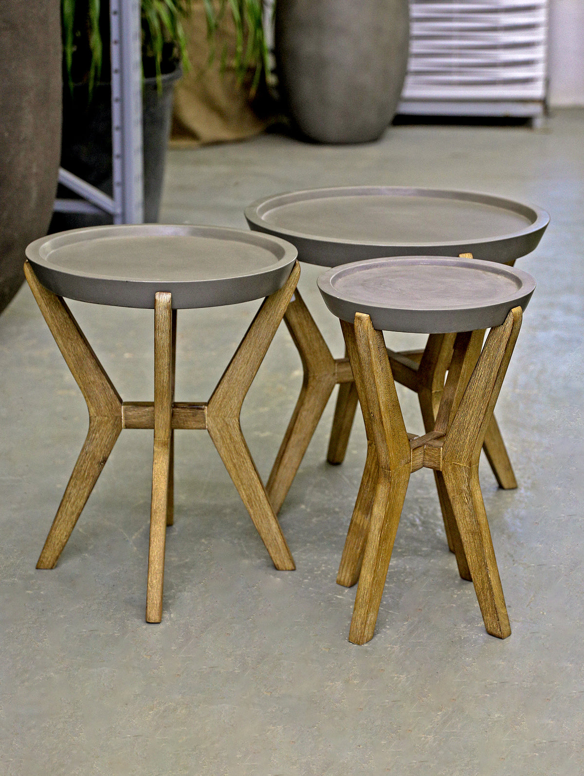 DAROCA NATURAL CONCRETE-DARK BROWN TABLE