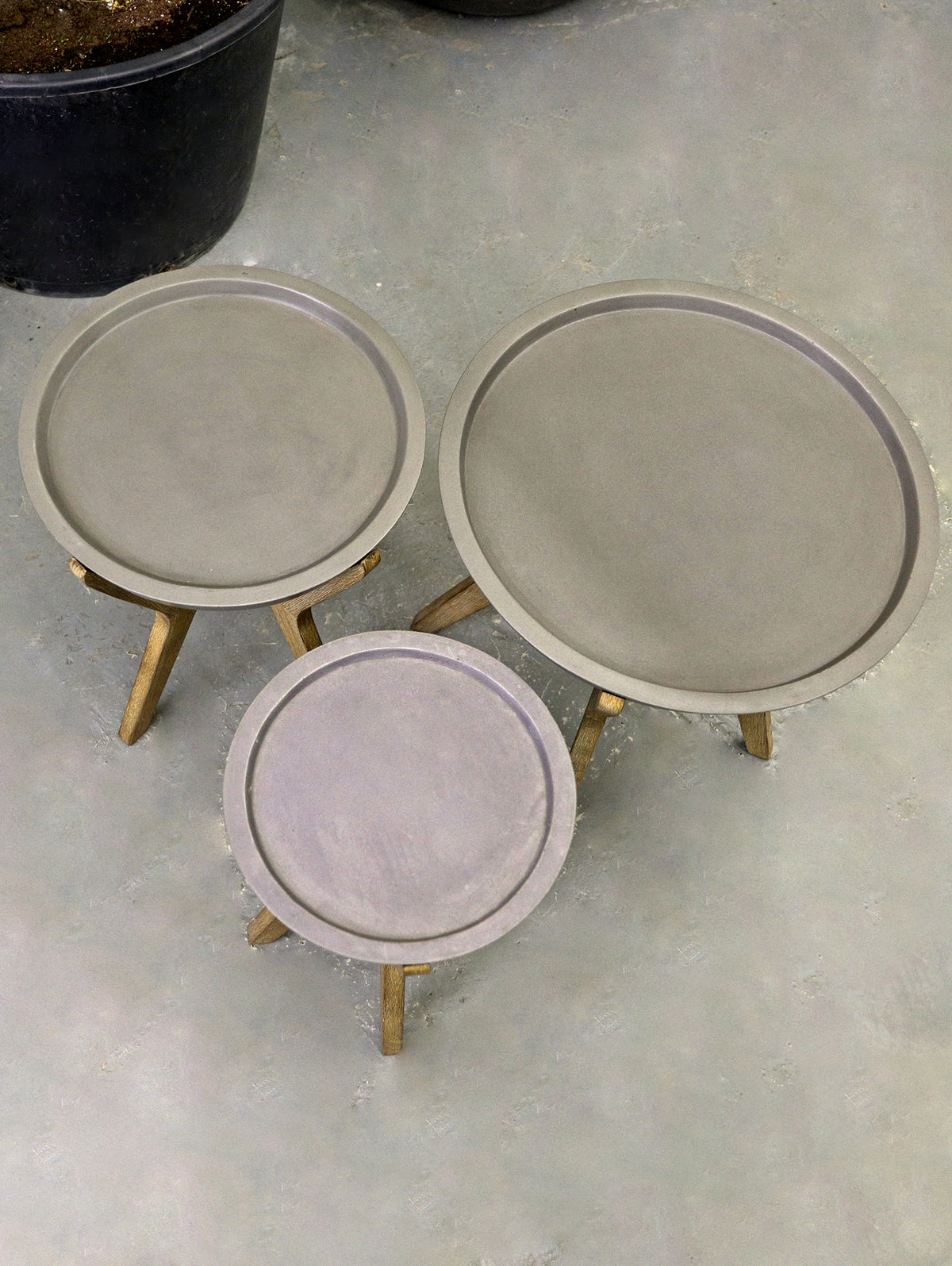 DAROCA NATURAL CONCRETE-DARK BROWN TABLE