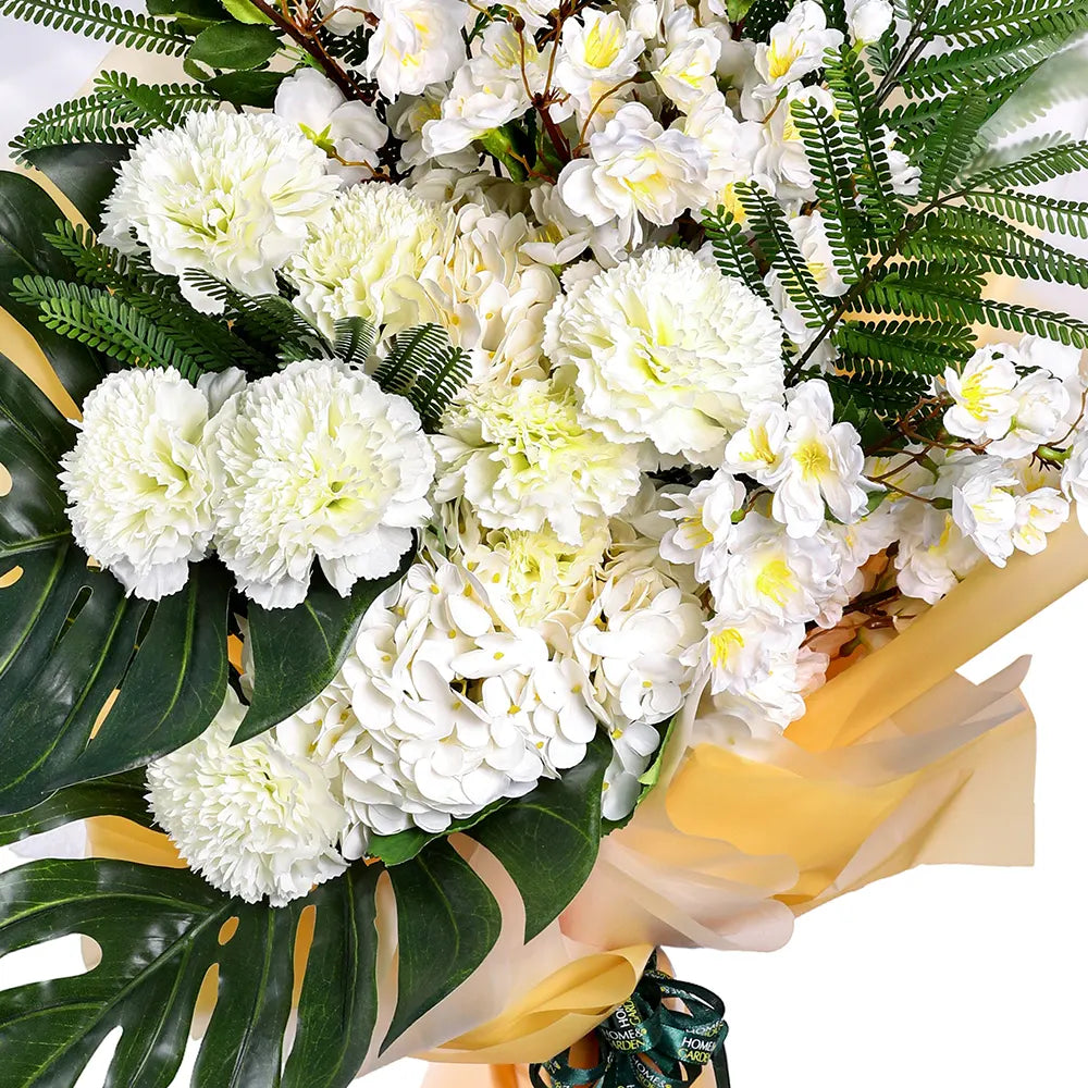 هوماتا تيرماني في حوض أزرق عتيق