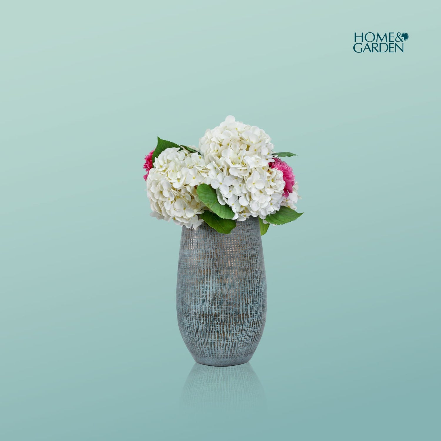 ARTIFICIAL WHITE HYDRANGEA VASE