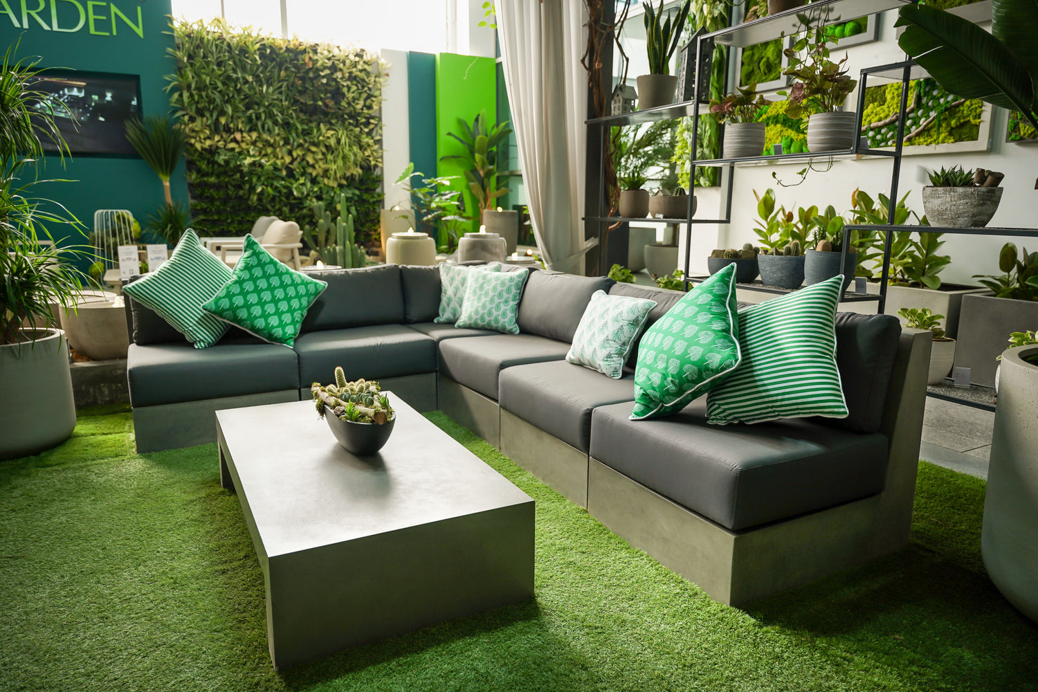 IBIZA CONCRETE SOFA SET - مجموعة أريكة إيبيزا الخرسانية