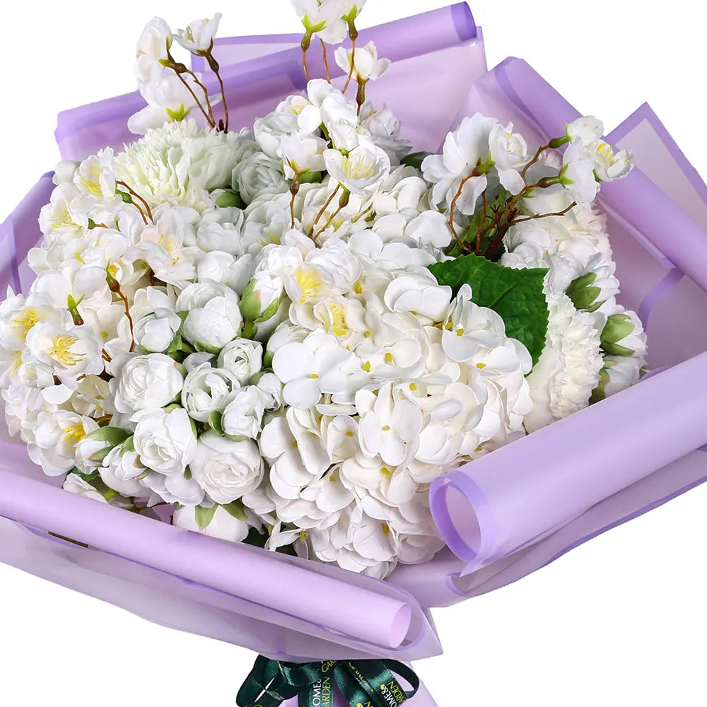 هوماتا تيرماني في حوض أزرق عتيق