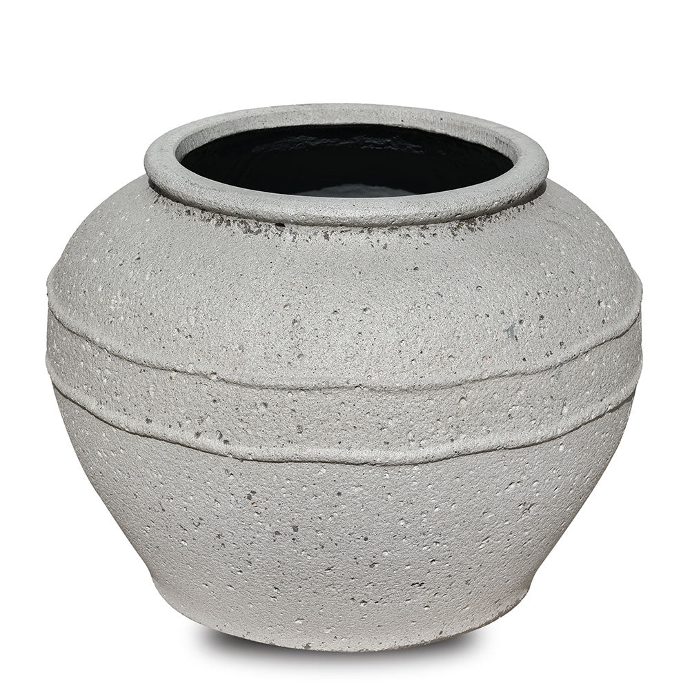 BOZEN PLANTER CHALK WHITE D42CM - حوض بوزن اللون الأبيض المميز 